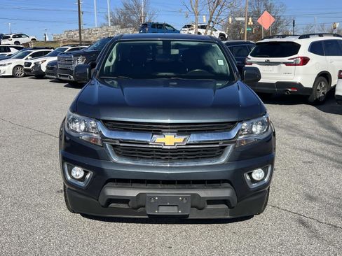 Used 2019 Chevrolet Colorado LT w/ LT Convenience Package image 2