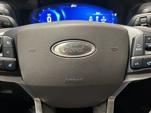Used 2020 Ford Explorer Platinum w/ Premium Technology Package AWD/4WD image 16