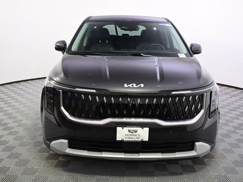 Used 2026 Kia Carnival FWD image 10