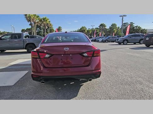 Used 2024 Nissan Altima 2.5 SR w/ SR Premium Package FWD image 29