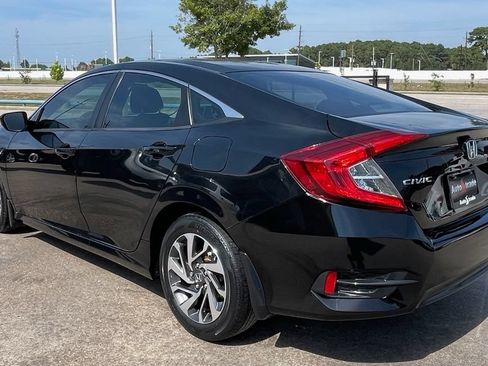 Used 2016 Honda Civic EX image 3