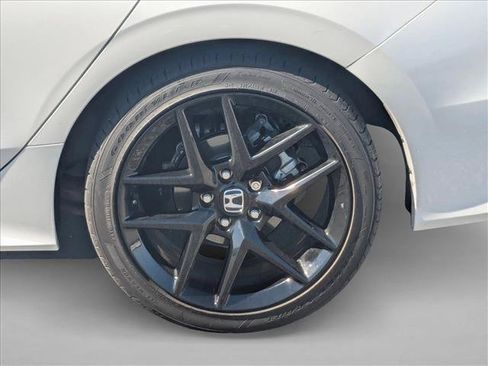 Used 2025 Honda Civic Sport image 23