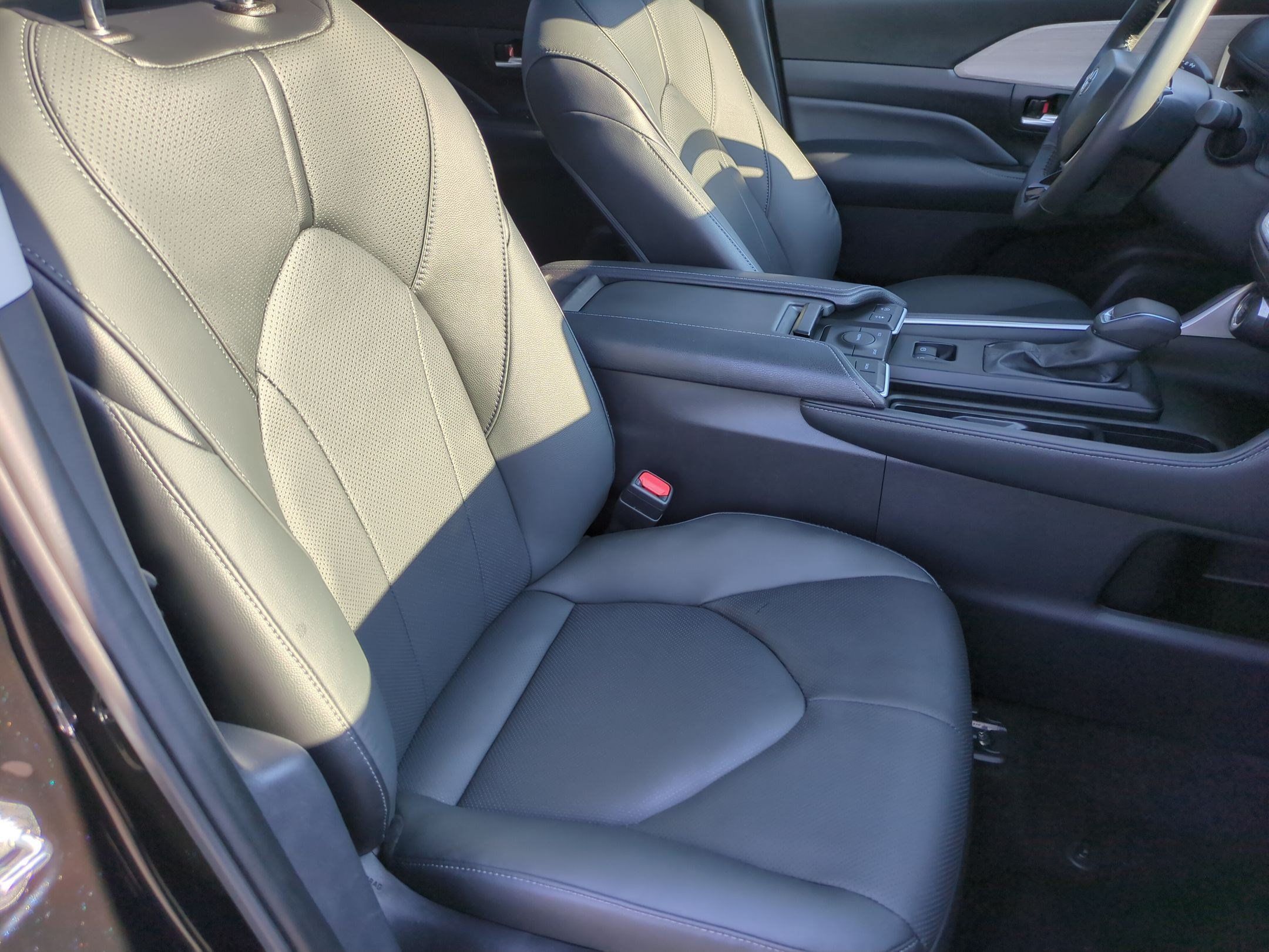 Used 2025 Toyota Grand Highlander FWD image 33