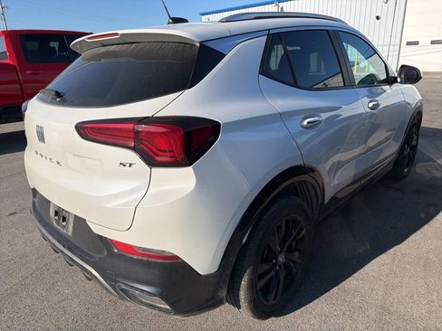 Used 2024 Buick Encore GX Sport Touring AWD/4WD image 4