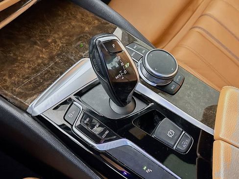 Used 2020 BMW 540i w/ Convenience Package image 20