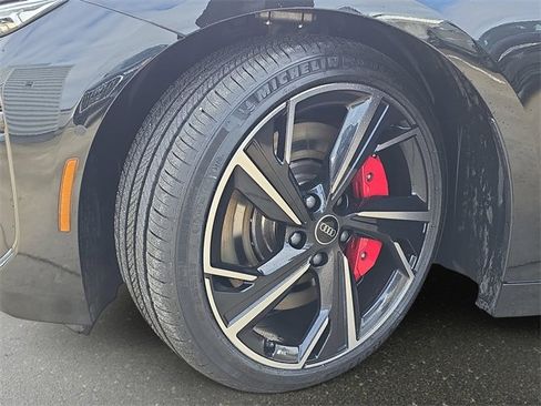 Certified 2025 Audi S6 e-tron Premium Plus w/ Premium Plus image 36