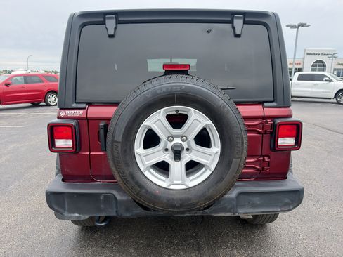 Certified 2021 Jeep Wrangler Sport AWD/4WD image 6