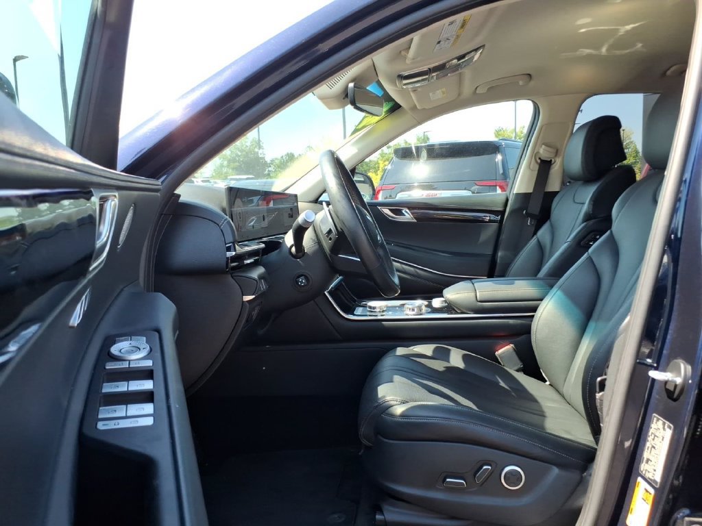 Used 2025 Genesis GV80 2.5T Standard AWD/4WD image 15