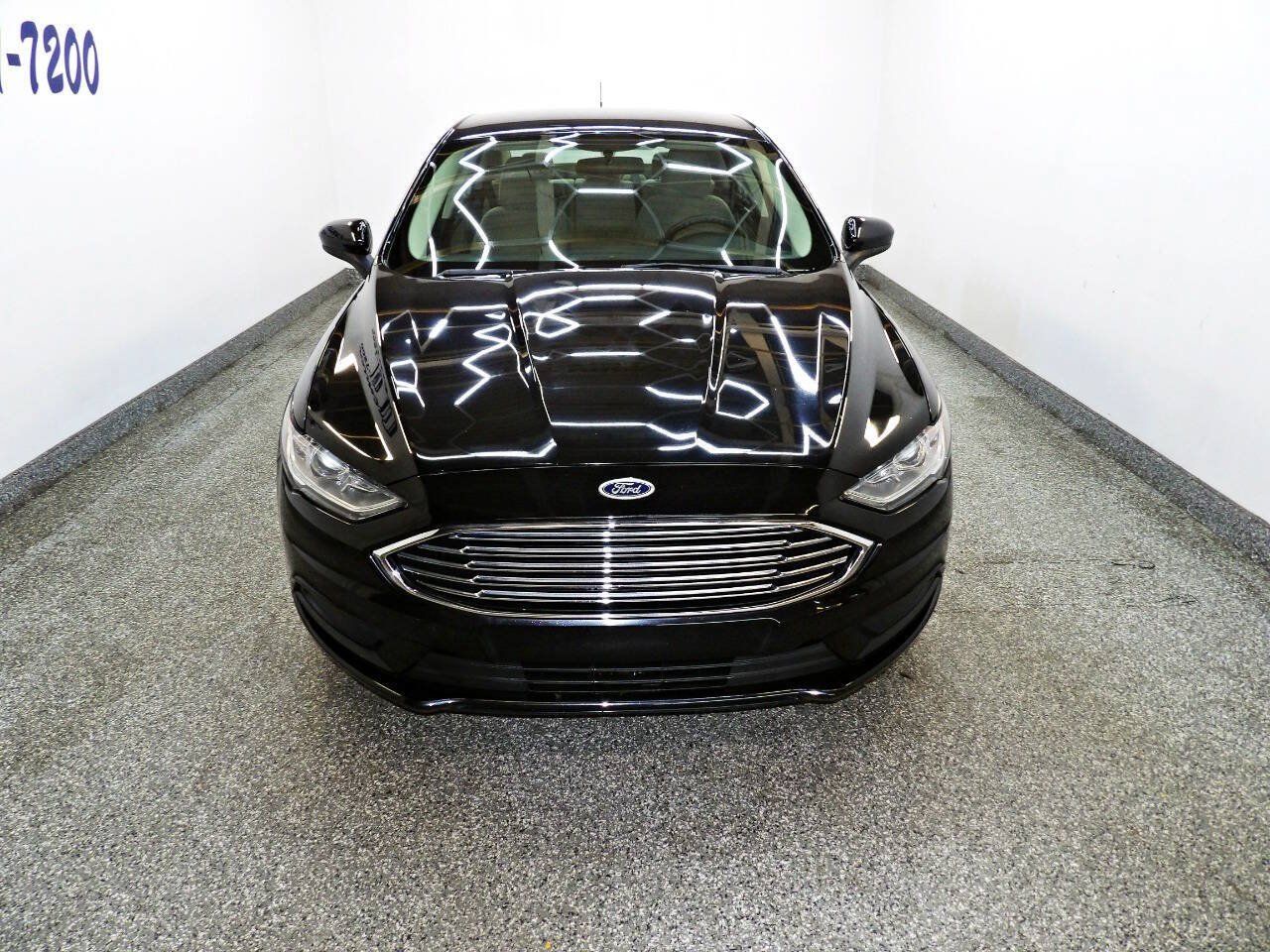 Used 2018 Ford Fusion S FWD image 2