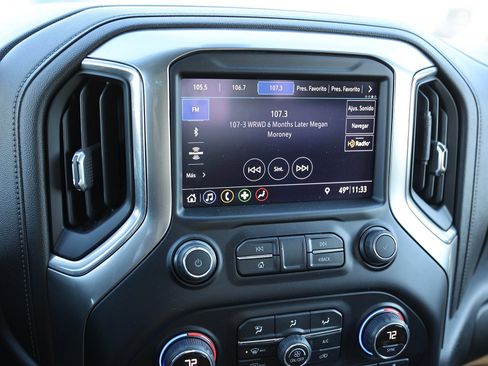 Used 2019 Chevrolet Silverado 1500 RST image 25