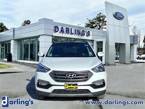 Used 2018 Hyundai Santa Fe Sport image 2