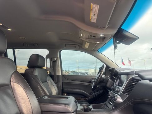 Used 2020 Chevrolet Suburban LT w/ Texas Edition Package RWD image 28