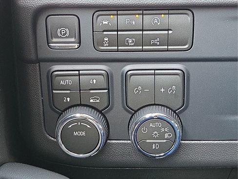 New 2026 Chevrolet Tahoe LT AWD/4WD image 21