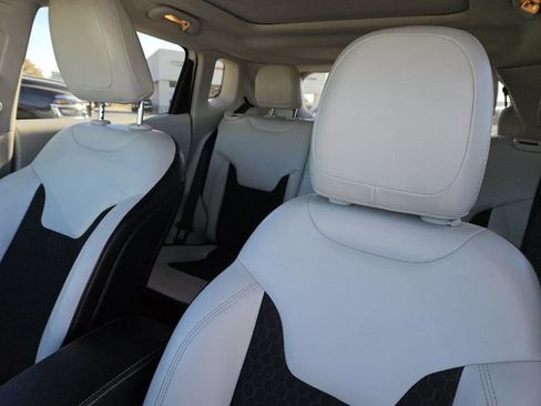 Used 2020 Jeep Compass Latitude w/ Popular Equipment Group image 27