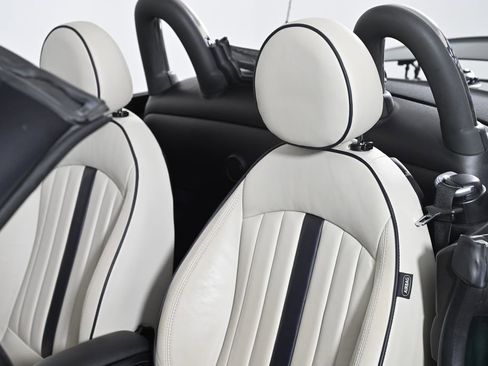 Used 2015 MINI Cooper Roadster S image 21