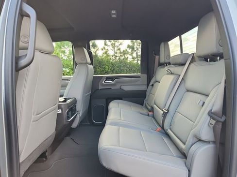 New 2026 GMC Sierra 3500 SLT w/ SLT Convenience Package image 8