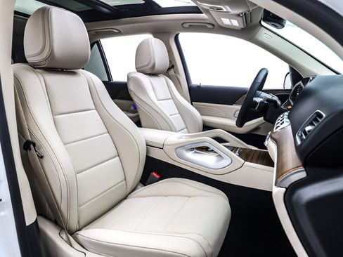 Certified 2025 Mercedes-Benz GLE 350 4MATIC image 9