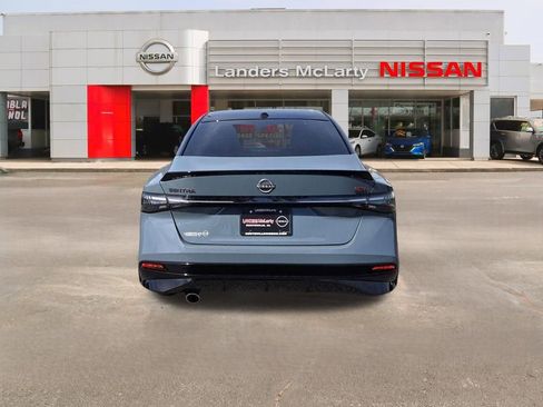New 2026 Nissan Sentra SR w/ Floor Mat Package FWD image 4