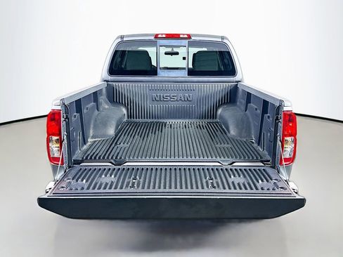 Used 2017 Nissan Frontier SV image 25