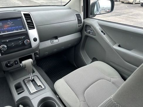 Used 2019 Nissan Frontier SV AWD/4WD image 15