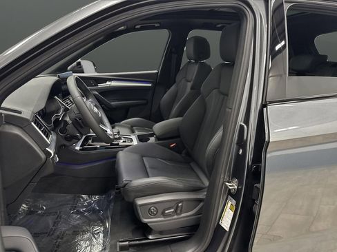 Used 2025 Audi Q5 2.0T Premium Plus w/ Premium Plus Package image 4
