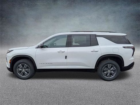 New 2026 Chevrolet Traverse LT w/ Driver Confidence Package image 7