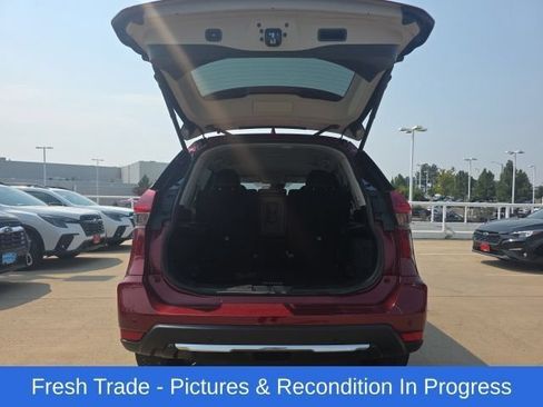 Used 2019 Nissan Rogue SL AWD/4WD image 17