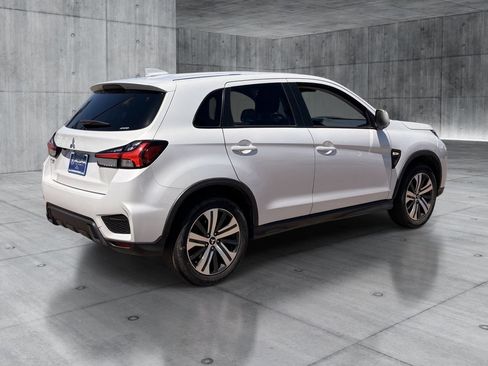 Used 2024 Mitsubishi Outlander Sport ES AWD/4WD image 7
