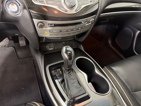 Used 2019 INFINITI QX60 Luxe w/ Essential Package FWD image 14