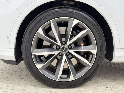 Used 2023 Audi SQ7 Prestige AWD/4WD image 12