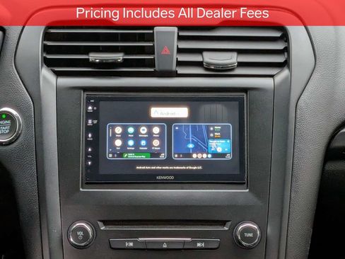 Used 2018 Ford Fusion SE w/ Equipment Group 201A FWD image 17