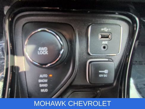 Used 2019 Jeep Compass Limited AWD/4WD image 35