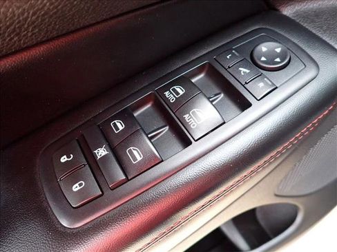 Used 2017 Jeep Grand Cherokee Trailhawk w/ Trailhawk Luxury Group image 17