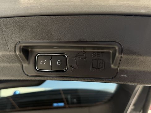 Certified 2025 Ford Explorer ST-Line AWD/4WD image 9