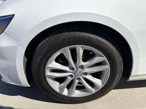 Used 2018 Chevrolet Malibu LT FWD image 20