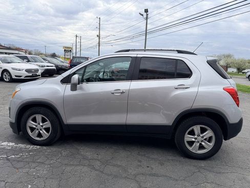 Used 2015 Chevrolet Trax LT w/ LT Plus Package FWD image 3