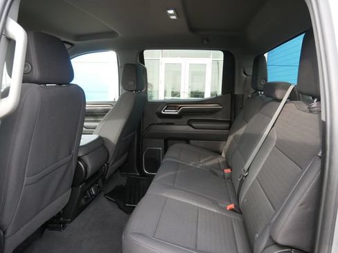 Used 2025 Chevrolet Silverado 1500 LT AWD/4WD image 8