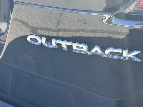 Used 2022 Subaru Outback Limited AWD/4WD image 10