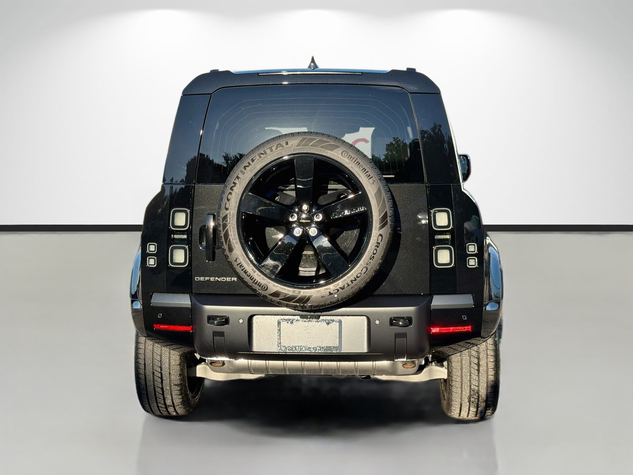 New 2026 Land Rover Defender 110 X-Dynamic SE AWD/4WD image 4