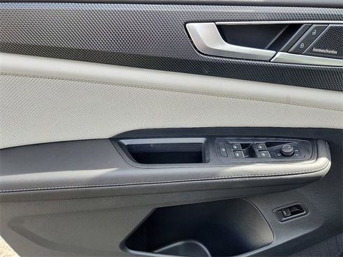 New 2025 Volkswagen Atlas Cross Sport SEL Premium R-Line image 7