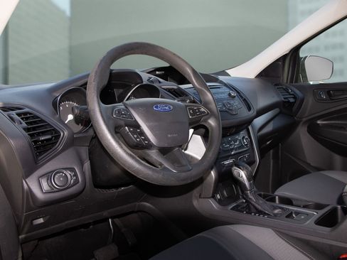 Used 2017 Ford Escape S image 22