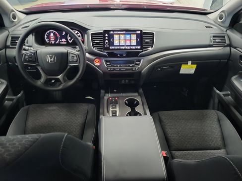 Certified 2025 Honda Ridgeline Sport image 11