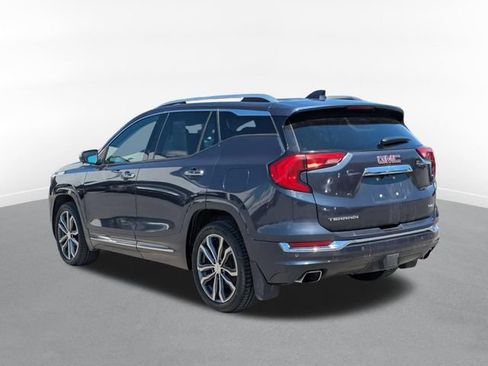 Used 2018 GMC Terrain Denali w/ Advanced Safety Package AWD/4WD image 4