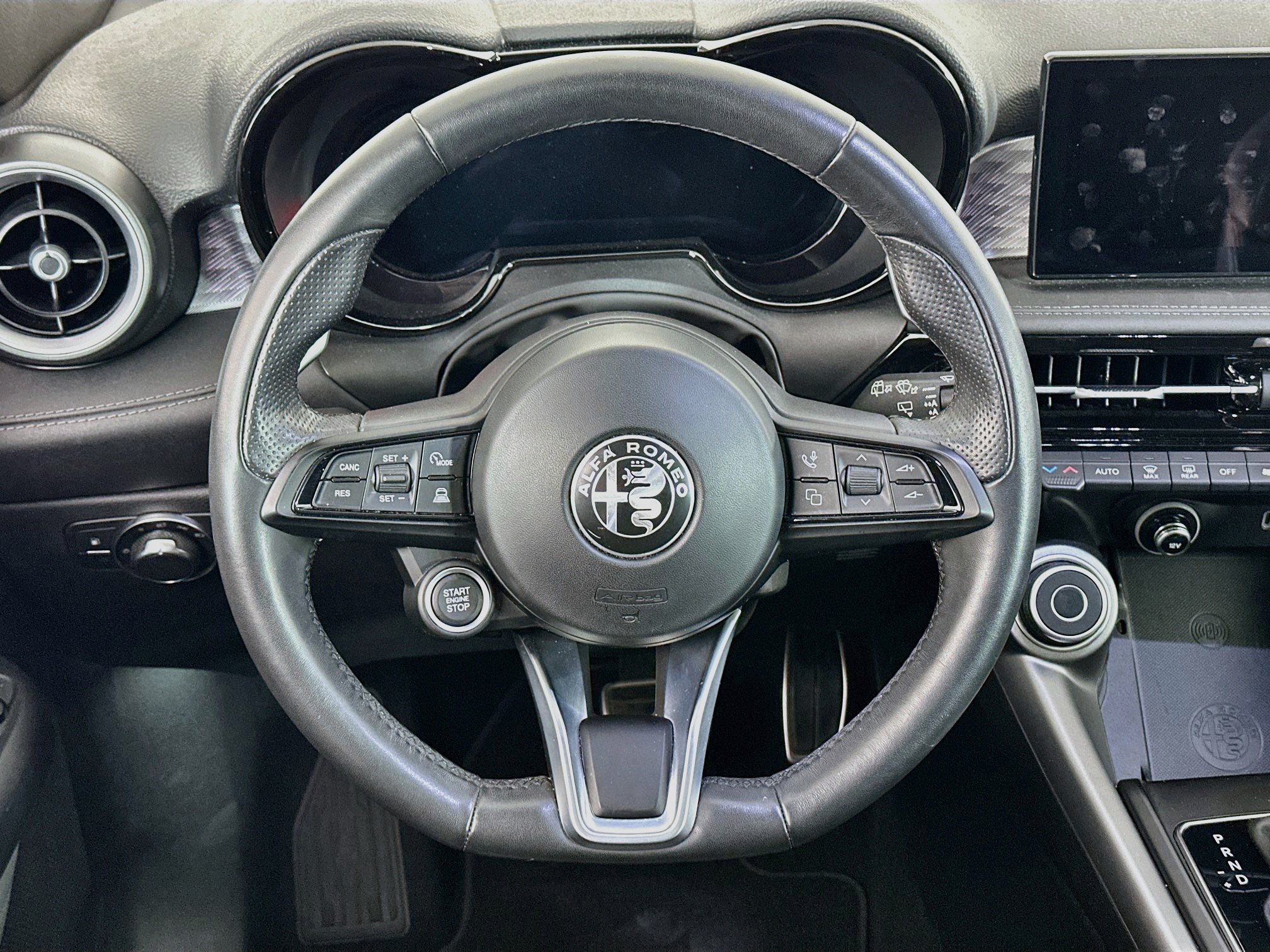 Used 2024 Alfa Romeo Tonale Veloce AWD/4WD image 18