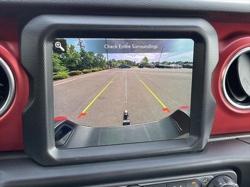 Certified 2022 Jeep Gladiator Rubicon w/ Trailer Tow Package image 22