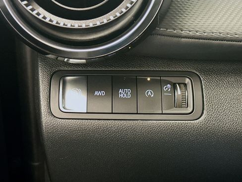 Used 2025 Chevrolet Equinox LT AWD/4WD image 17