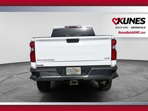 Used 2023 Chevrolet Silverado 3500 LTZ AWD/4WD image 6