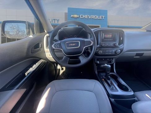 Certified 2016 GMC Canyon 2WD Crew Cab w/ Convenience Package image 11