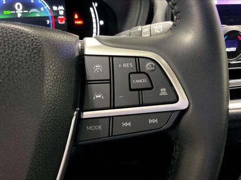 Certified 2025 Toyota Grand Highlander AWD image 20
