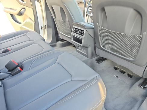 Certified 2025 Audi Q8 Premium Plus w/ Premium Plus Package image 11